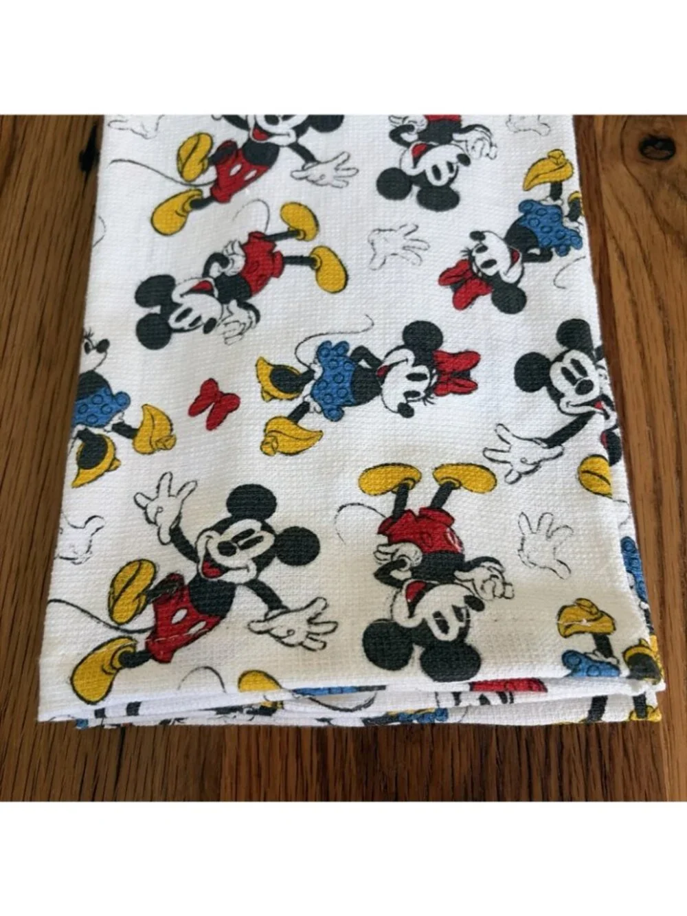 Disney Mickey & Minnie Mouse All Over Print Set Of 2 Kitchen Towels 16”x 26”